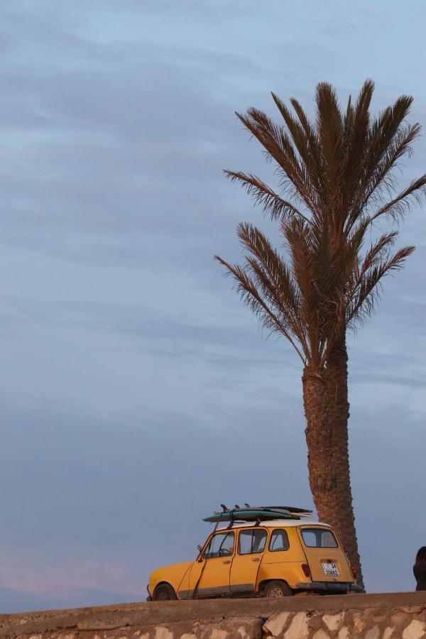 Sunshine Surf Morocco Panzió Tamraght Kültér fotó